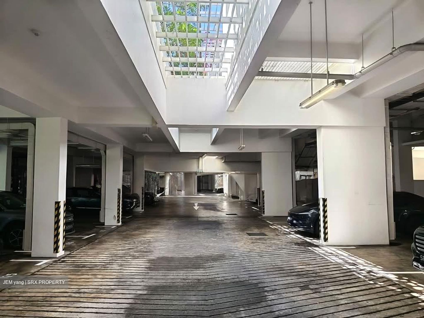 Country Park Condominium (D16), Condominium #575328271